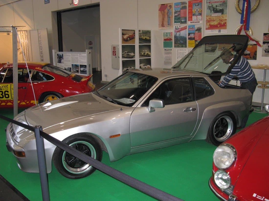 Porsche 924 Carrera GT (1981)