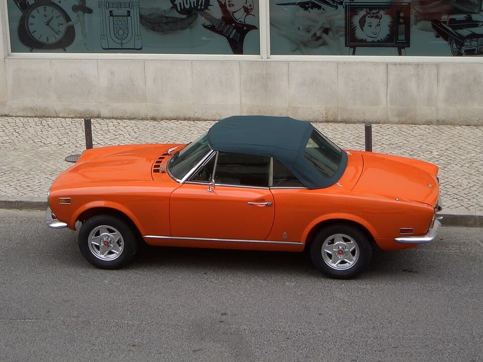 Fiat 124 Sport Spider (1966-1985)