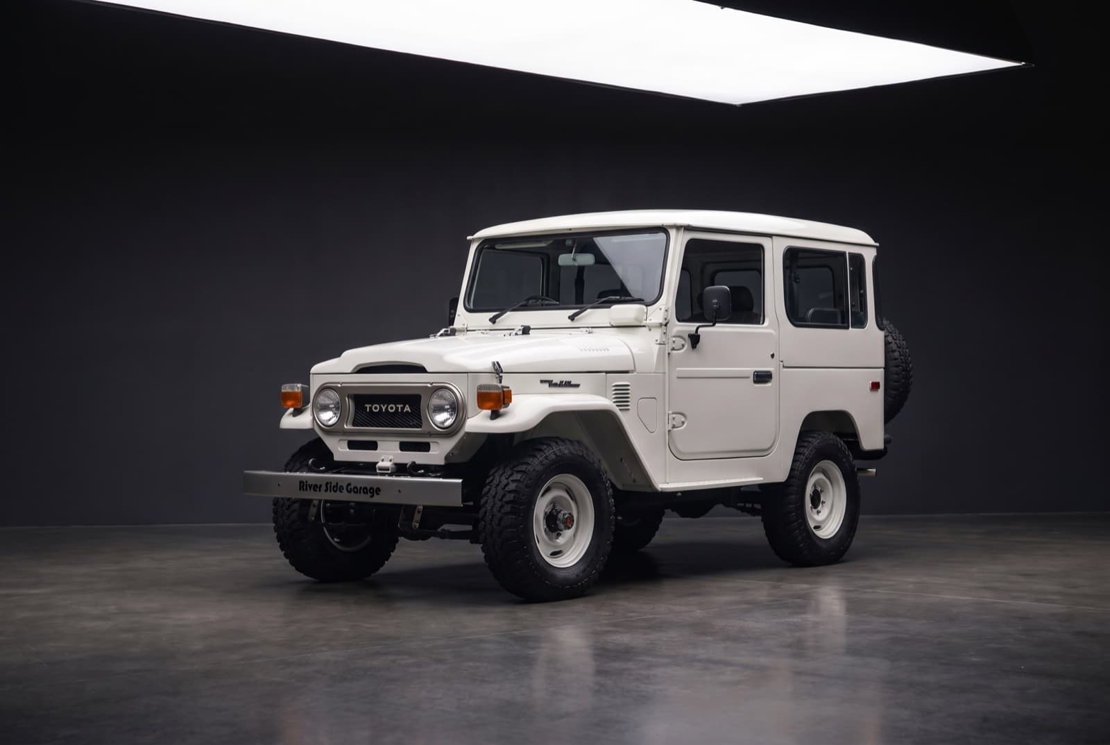 Toyota Land Cruiser FJ40 (1960-1985)
